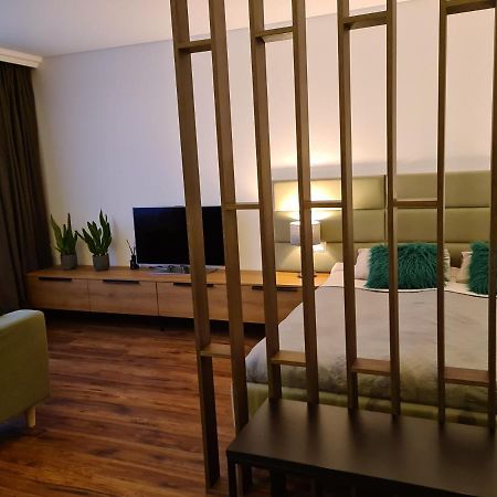 Mona Apartamentai Telšiai エクステリア 写真