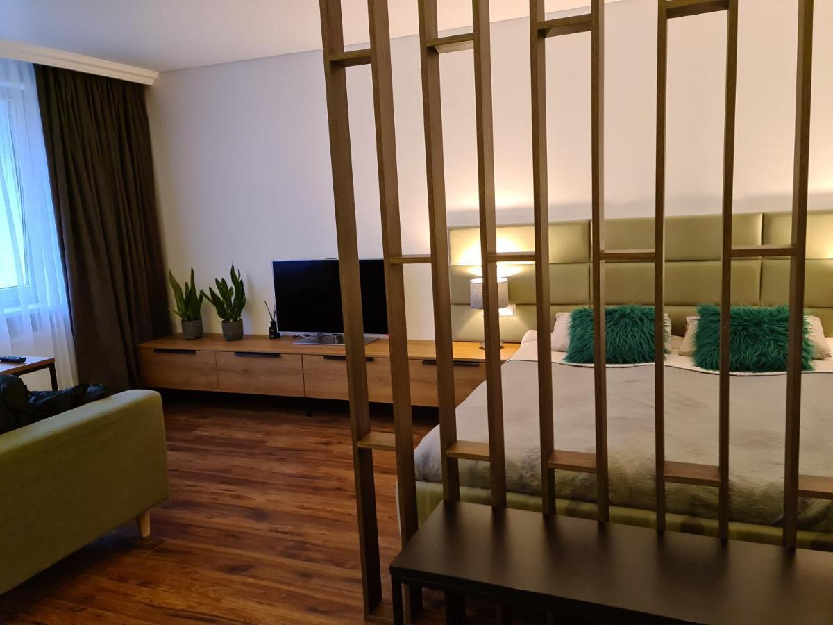 Mona Apartamentai Telšiai エクステリア 写真