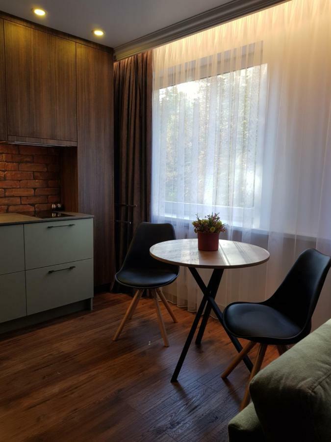 Mona Apartamentai Telšiai エクステリア 写真